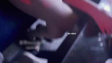 2025年8月最新【酒吧约炮】把极品美女带到酒店，无套啪啪内射，最后内射！第一视角真实就是刺激！奶粉逼嫩 (1)