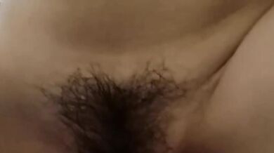 嫂子出轨被我发现直接摊牌拿下掰开她的B就开操